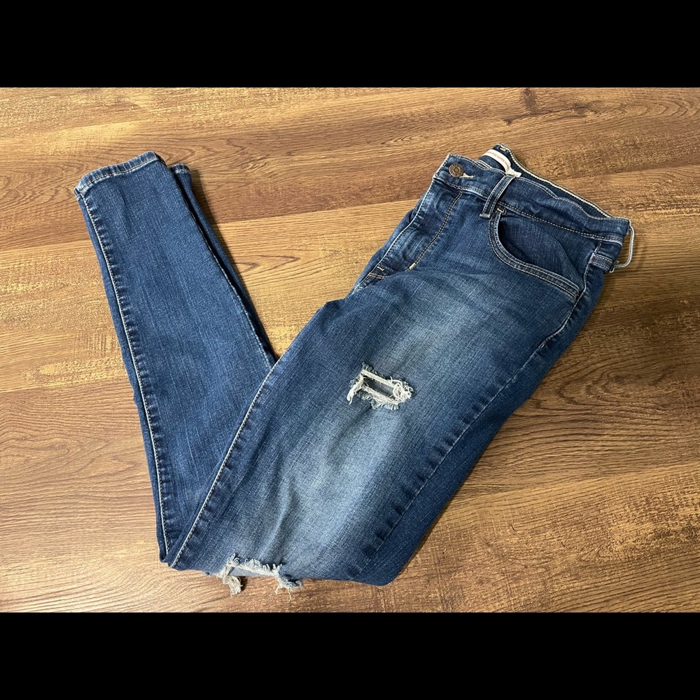 Levi’s high rise super skinny jean